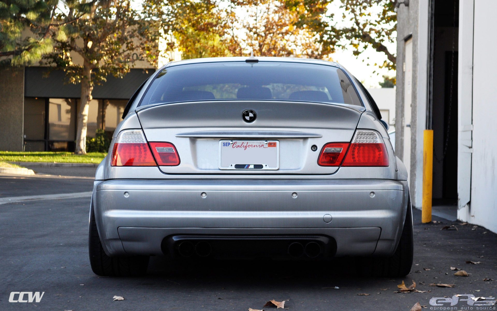 BMW E46 M3 (Titanium Silver Metallic) walk around 