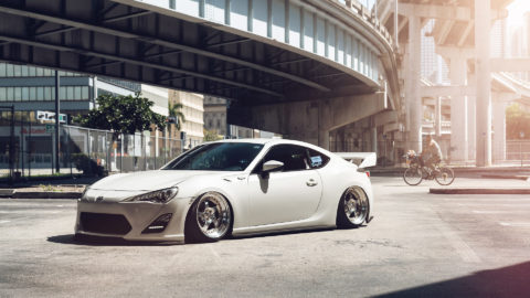 White Toyota GT86 - CCW LM5T Directional Forged Wheels - Polished Aluminum